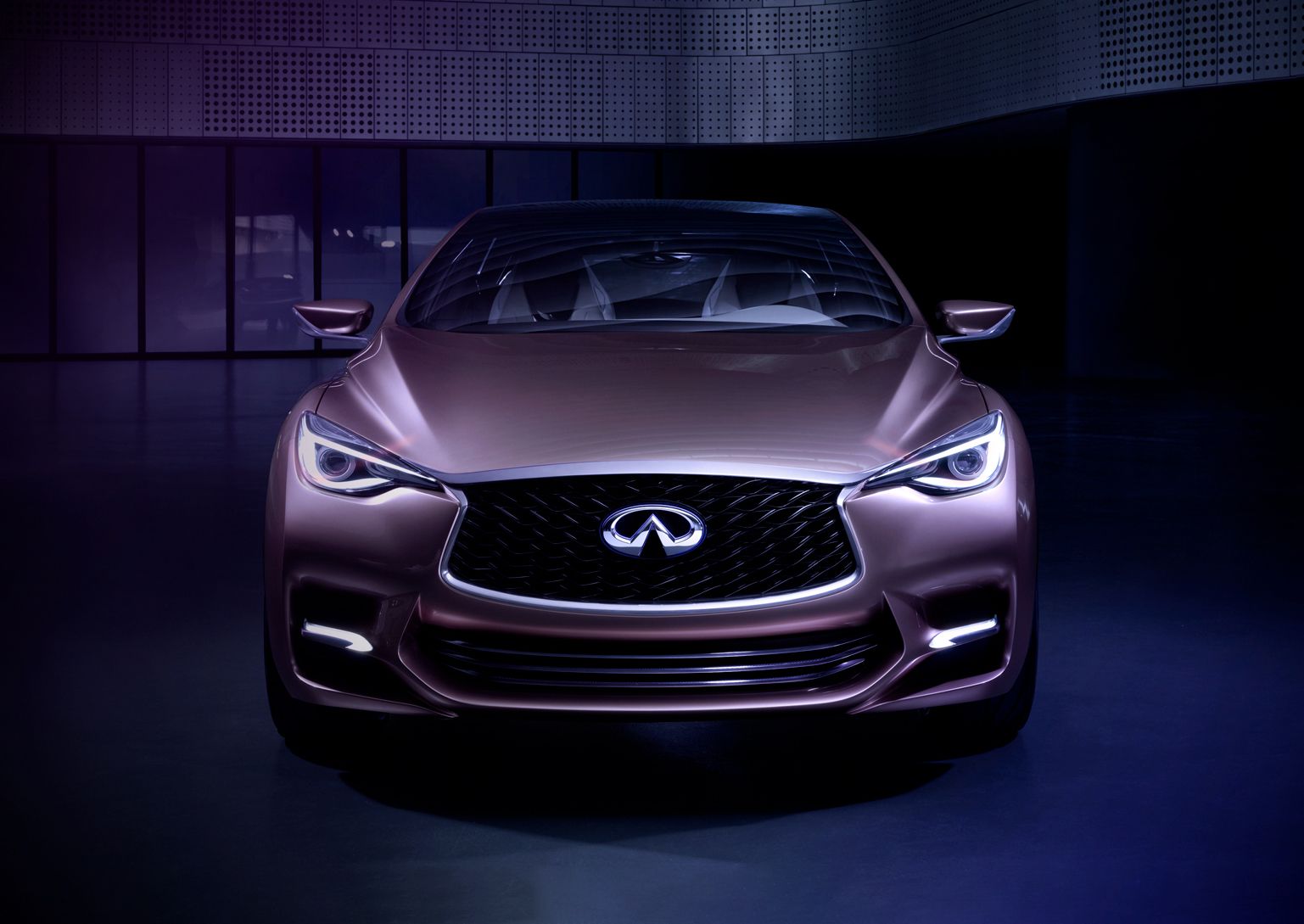 Infiniti-Q30.jpg
